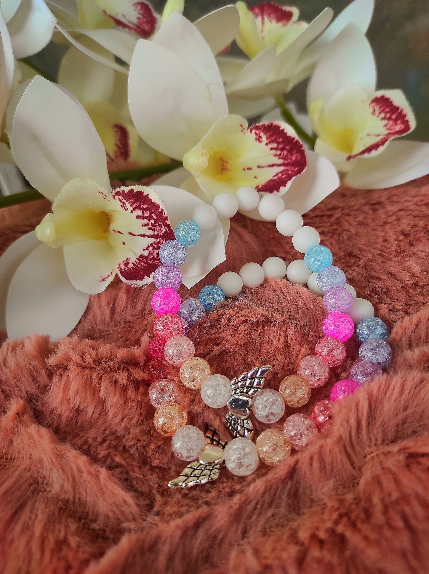 Angyalos színes páros karkötő